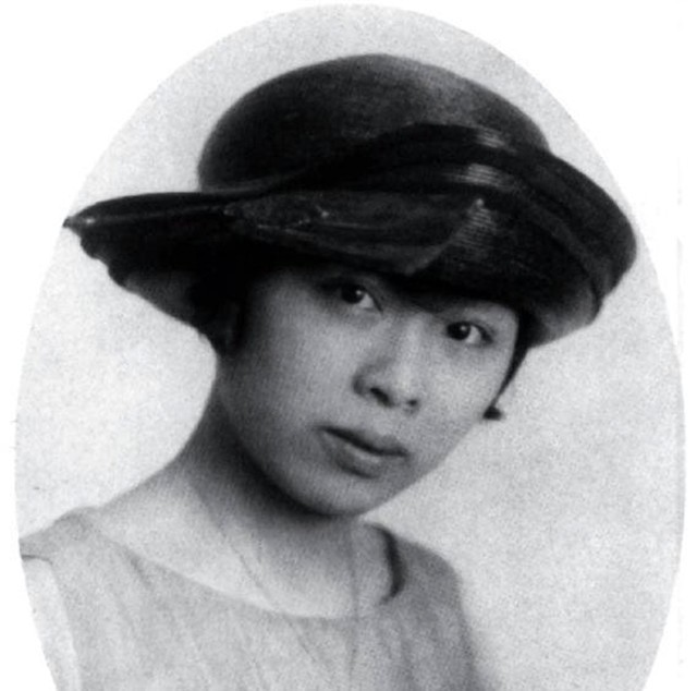 徐志摩|徐志摩陆小曼的婚姻,从婚前5次不吉暗示,便已注定悲惨结局