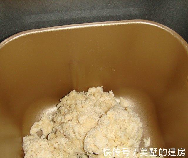 接头处|牛奶排包的详细做法，香软好吃，营养丰富，味道棒极了