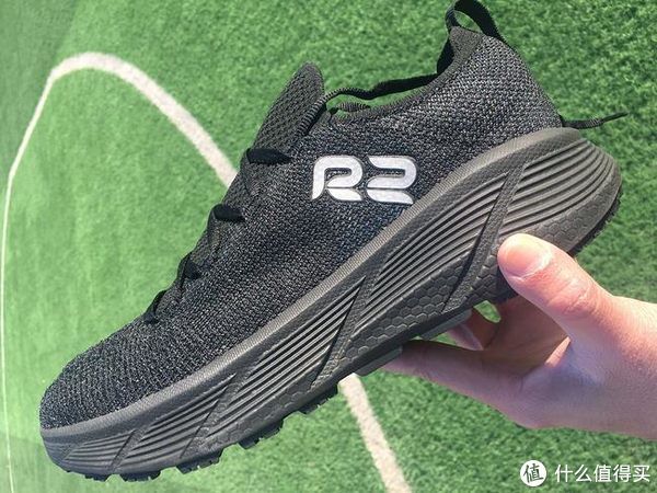 陪跑|蛋说无妨 篇二十:从夏日赤道红到冬日无极黑,R2陪跑一整年