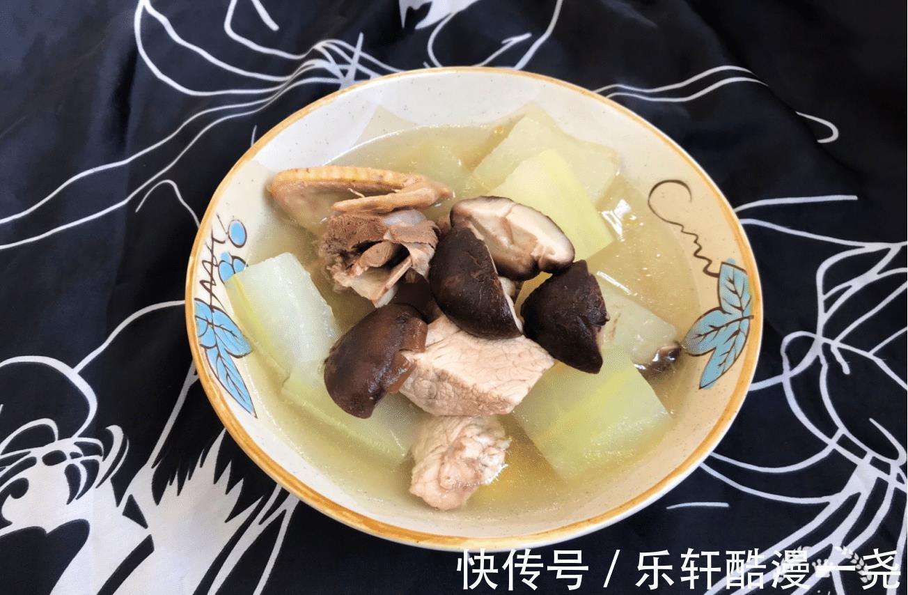 香菇|入秋后,不管有钱没钱,给家人多喝这汤,营养极高,安安稳稳入秋