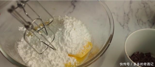 软心巧克力曲奇,麻薯爆浆拉丝粘糯浓香零食中的李奎妹妹