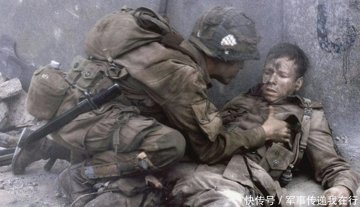 战士|战场上，战士们为什么宁愿被俘也不敢躺下装死，其实原因很简单