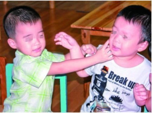 三个字|孩子在外面被欺负,千万不要教他说这三个字,否则会越来越软弱