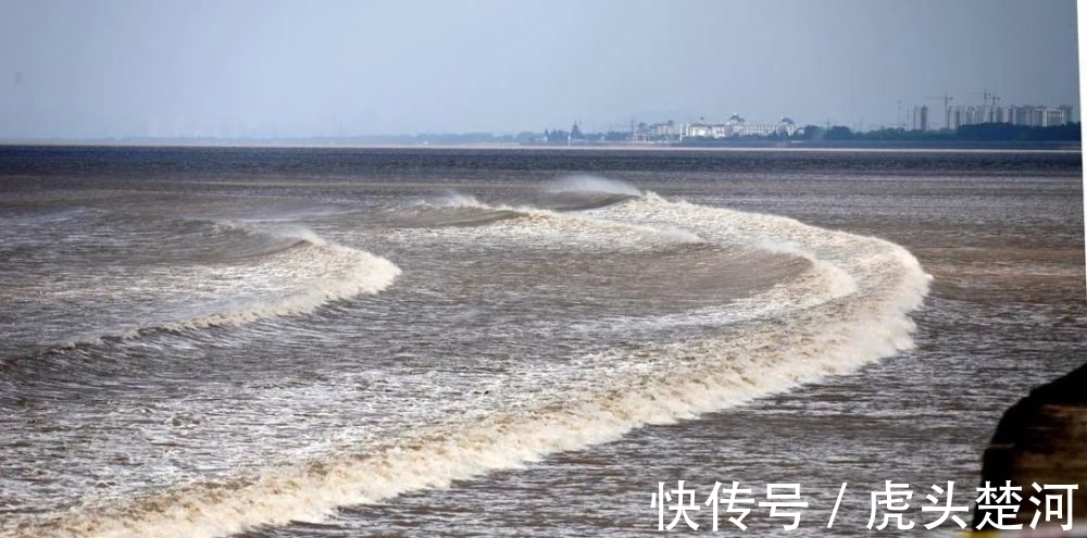 大潮$史达祖最豪迈的一首《满江红》，写中秋夜观潮盛景，成为千古佳作