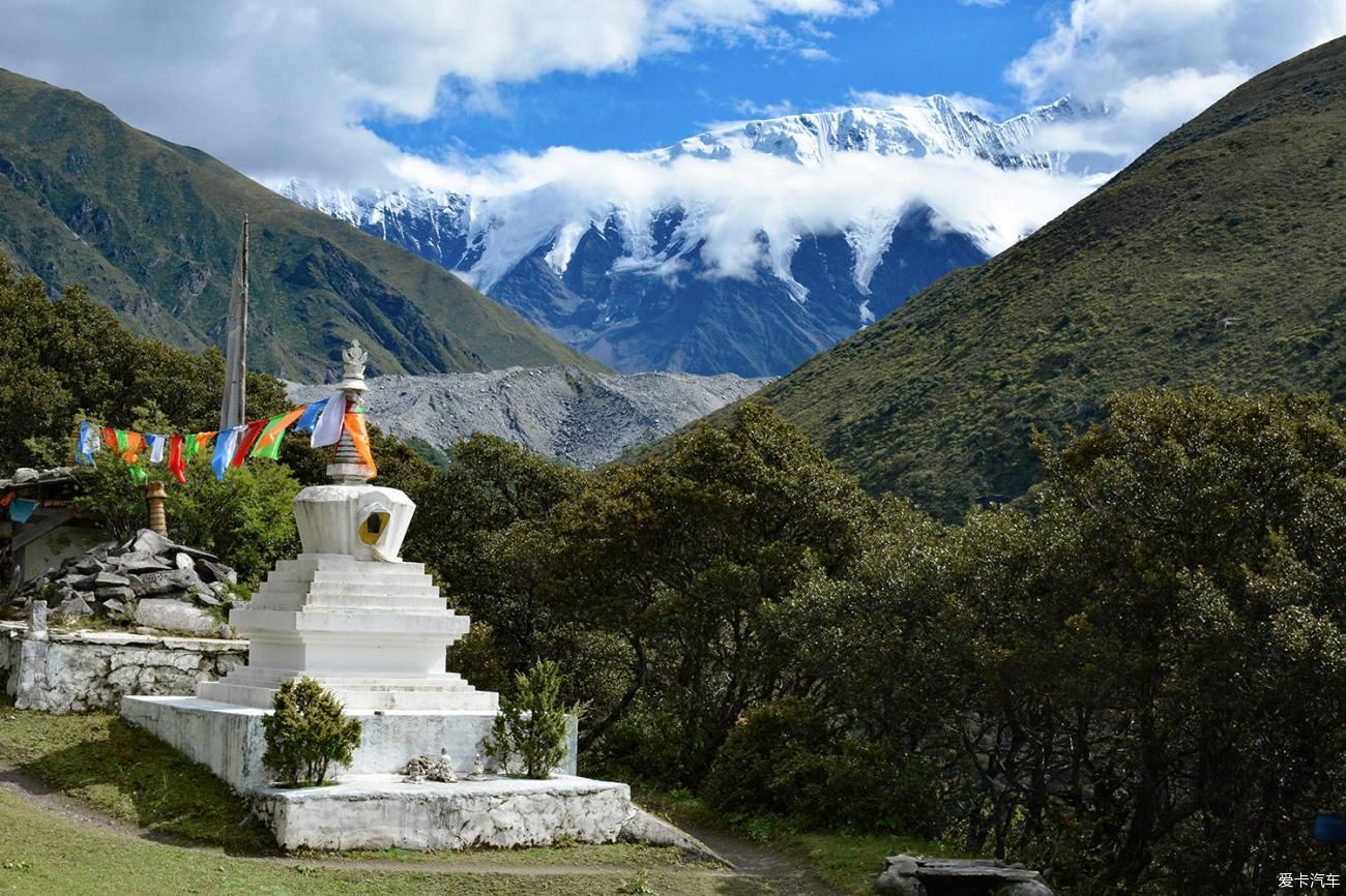 贡嘎穿越丨雪山神湖，云海晚霞，古寺星辰，总有一处风景能温暖你