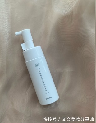 小孩|近日曝出一款洗面奶,因价低忽视,网友:用后肌肤滑嫩像小孩