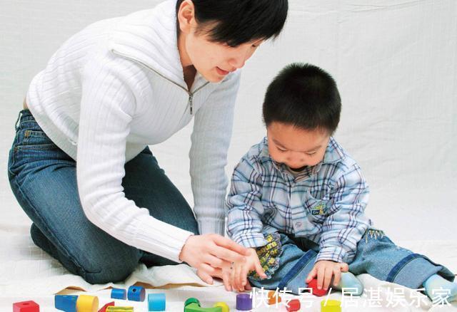 苏霍姆林斯基|宝宝身上有个“聪明开关”,父母做好三件事,孩子智商高人一等