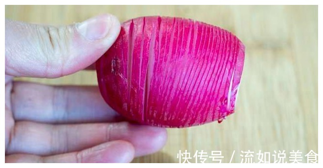 教你在家腌萝卜，酸甜脆爽又好看，做法简单快手，放12个月都不