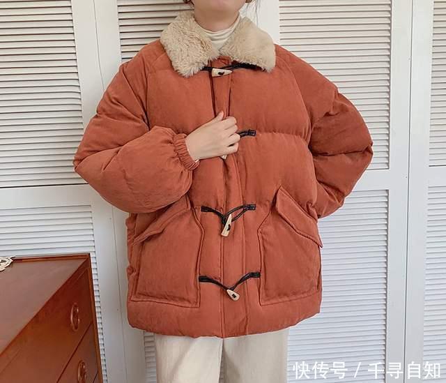 过节怎么穿更吸睛？试试这几种配色，妥妥的人群中的焦点