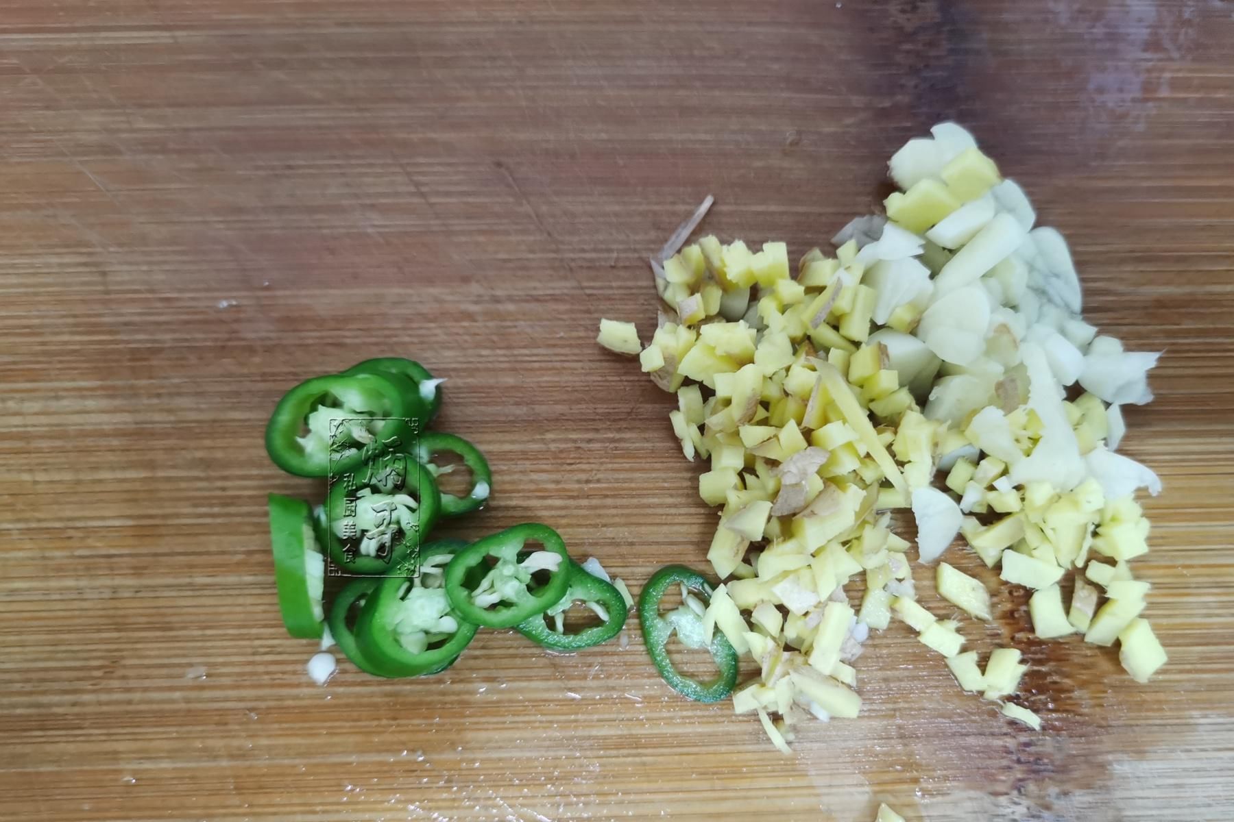 全身都是宝的鱼，营养比鳗鱼还高，河里越来越少了，有钱吃不到！