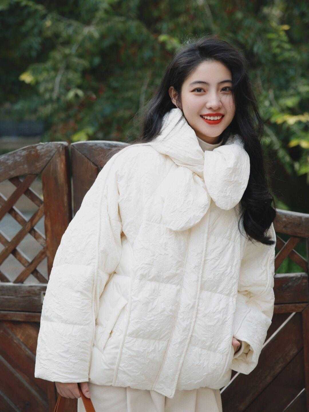 休闲裤|天冷了,羽绒服还是少不了,瞧下面潮人这样来穿,显瘦洋气又好看