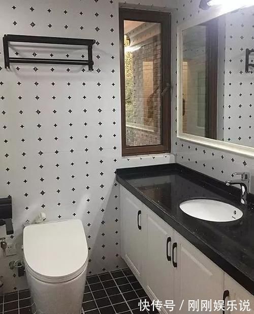 客餐厅|140平新房花13万装修,全屋打满柜子最满意,家具没入场就很漂亮