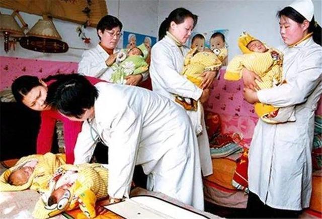 起名|爸爸姓“老”,喜得五胞胎,给娃起名太随意,上户口逗笑工作人员