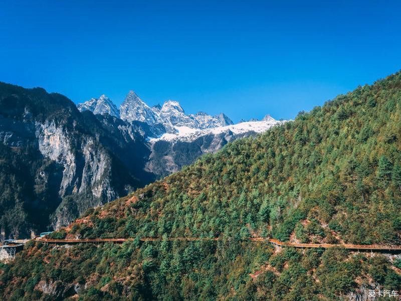 跨越雪山，寻找消失地平线上的巴拉格宗