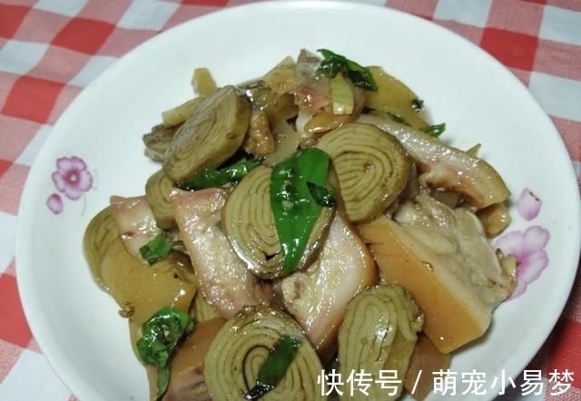 熟猪头肉和什么菜一起炒最好吃?大厨教你一招,香辣不腻超下饭