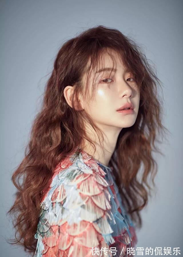 圆脸 女人过了48岁尽量少烫“大妈卷”,推荐这5种发型,时髦显气质呀