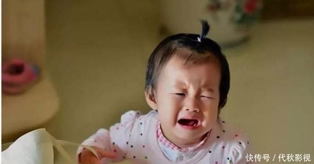 缺陷|怀孕七个月被查出没手脚,宝妈生下后被吓晕,如今孩子活成公主