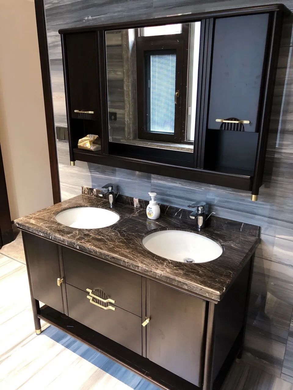 热搜|一农居房冲上热搜:太超前了,这是艺术馆?