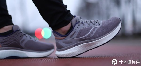 慢跑 跑了40公里后,才发现索康尼和亚瑟士差距,竟然这么大!