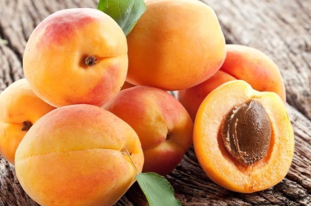 杏仁油|它具有润肺定喘,生津止渴,清热解毒等5大作用,营养价值极高!