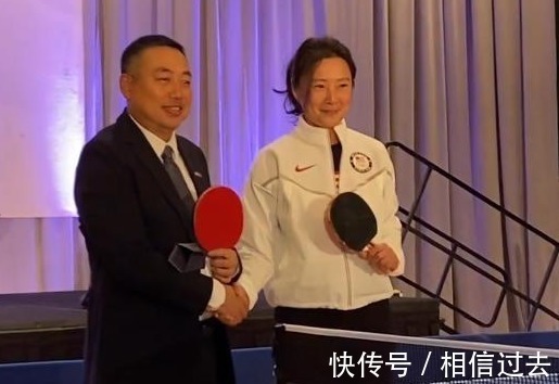 沈伟妮|中美乒协打友谊战,刘国梁西装革履登场,有心放水演技不如张怡宁