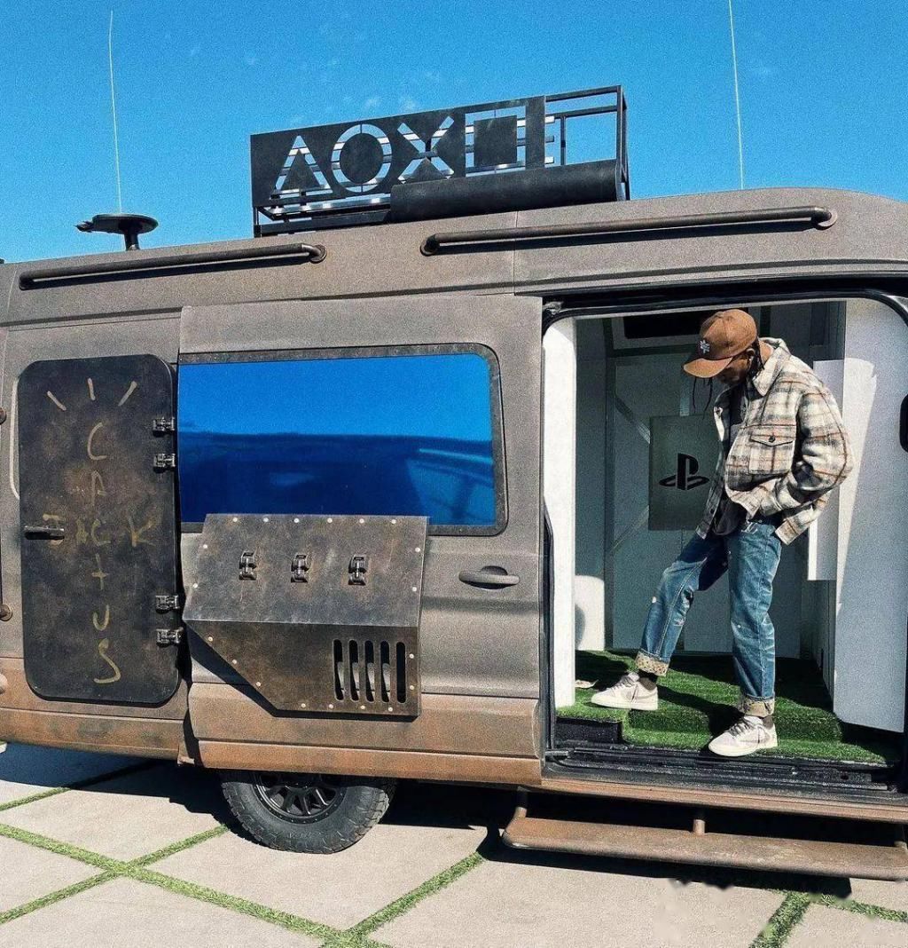 联名|最近 Rapper 扎堆出联名球鞋,怎么就都变劳模了?