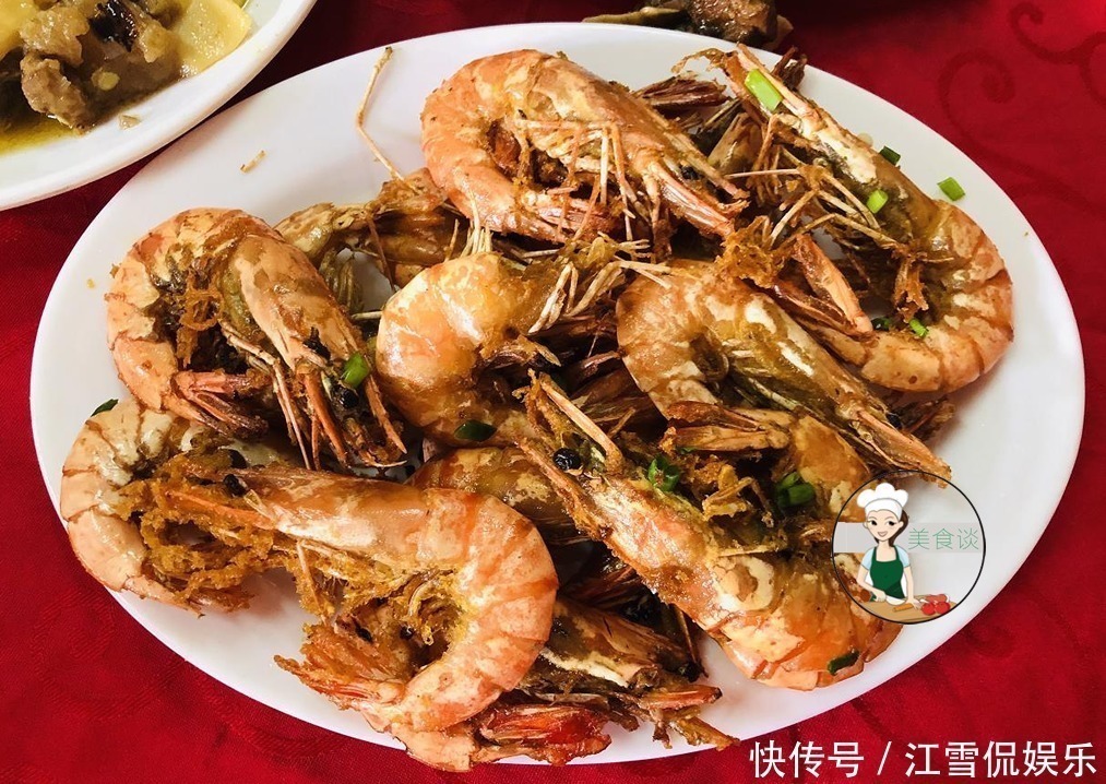 鲜香|老家吃酒席，随礼500块，一大桌子的硬菜，美味又管饱，都吃嗨了