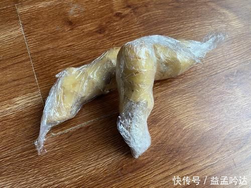 生姜放久了容易干瘪?姜农教你2招,不管放多久不干瘪不发芽