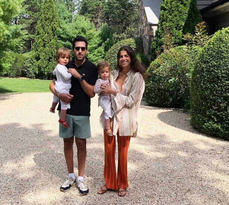 博主|ins高人气时装博主 把艳丽和简单都穿的很有趣