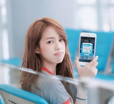 卡姿兰|女生脸上有这3个“特征”,很容易招惹异性中一个颜值都不低