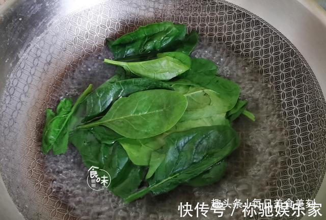 吃饺子|饺子馅就要这样调，鲜香味美，有肉又有菜，寓意今年有个好兆头