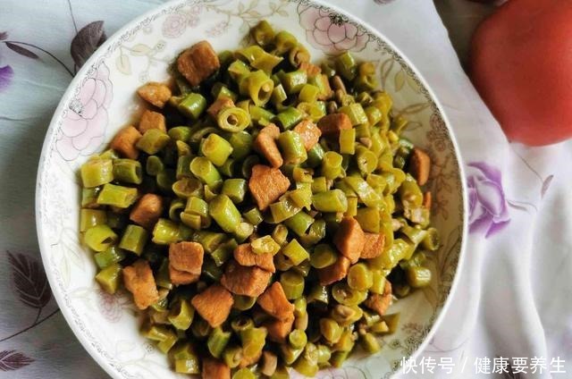 它是碱性食物,2块一斤,孩子经常吃,补铁补钙