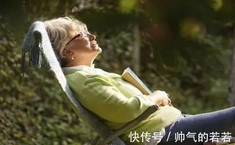 葛根|人越老越要管住嘴,4种食物要少吃,希望你能忍住