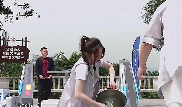 极挑男人帮都在做任务,热巴在干什么呢 ,人品是装不出来的