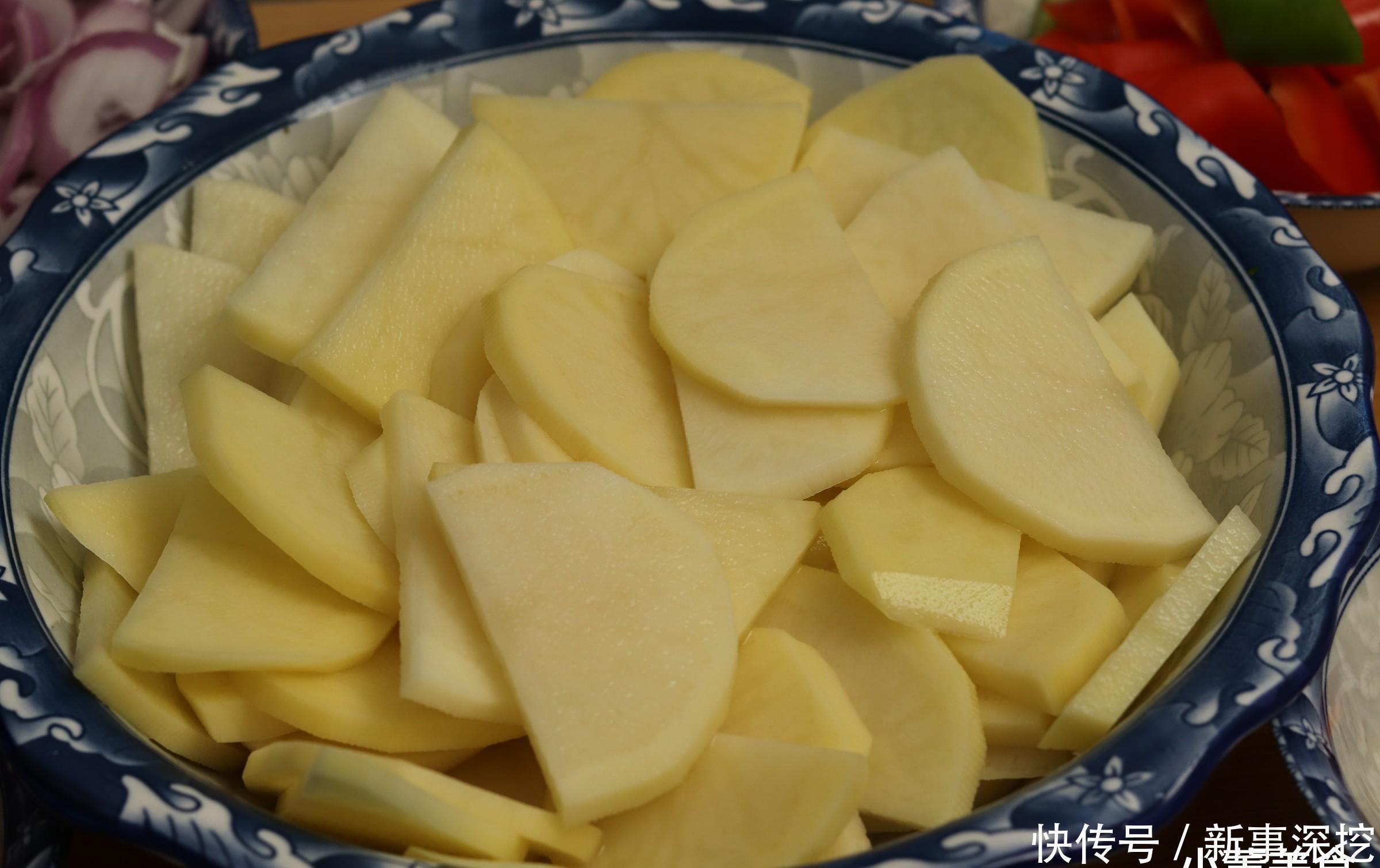 做干锅土豆片,切记不要直接下锅炸,多加一步,好吃不油腻