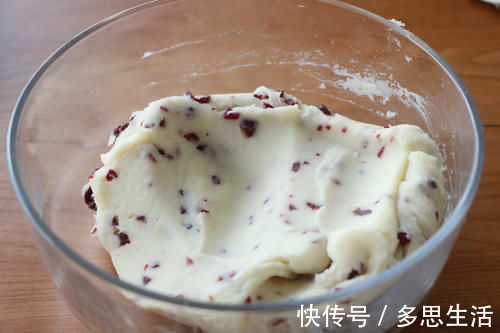 健脾养胃的山药糕,制作简单无添加,老人和孩子吃再适合不过了!