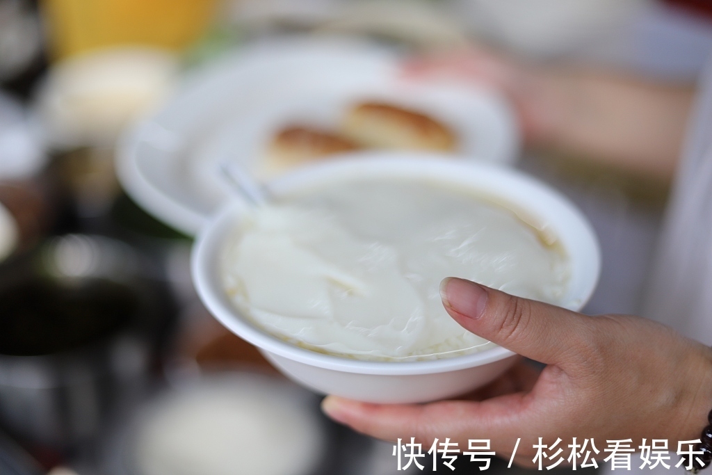 豆腐花|老太太临死前想吃豆腐脑,做豆腐脑的说让她一定等住,我马上到