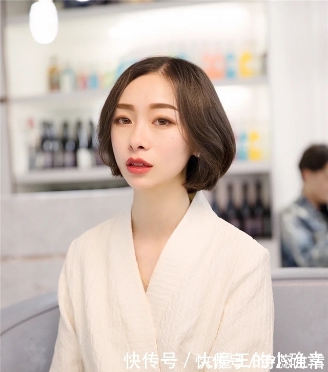 马尾辫|发型不对,容易显老!每个脸型都有自己对应的发型,照着剪很显嫩