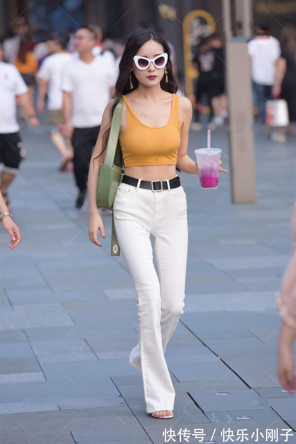 黑发|非常优雅的气质美女，一头靓丽的黑发，自带艳丽感别有一番风情