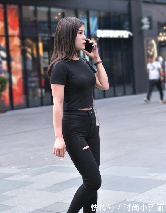 时尚女孩 微胖女孩也可以更美，简约修身的穿搭让造型轻松美起来