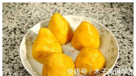 孩子|在家做玉米面窝窝头,做出来后金黄软嫩的色泽,孩子一个不够吃!