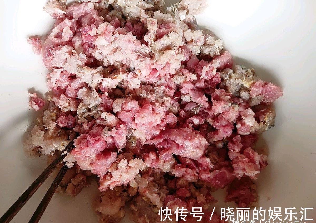 入秋“第一鲜”，用来包饺子，又鲜又嫩，家人吃不够