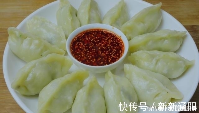 素蒸饺|“烫面蒸饺”最正宗的做法,从和面到调馅全教你,一学就会