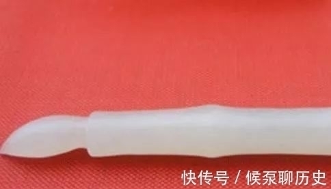 溥仪皇帝$这位老人自称是太监养子,拿出一个宝贝证明身份,专家估值数百万