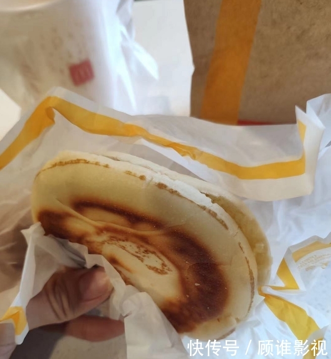 麦当劳肉夹馍遭差评后，肯德基热干面又被吐槽，是我们要求太高？