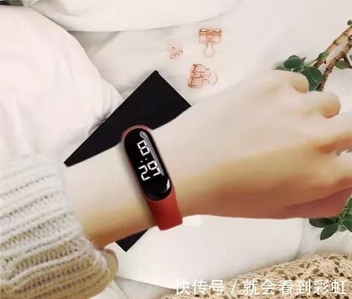 运动|一眼就沦陷的运动腕表，好看又实用