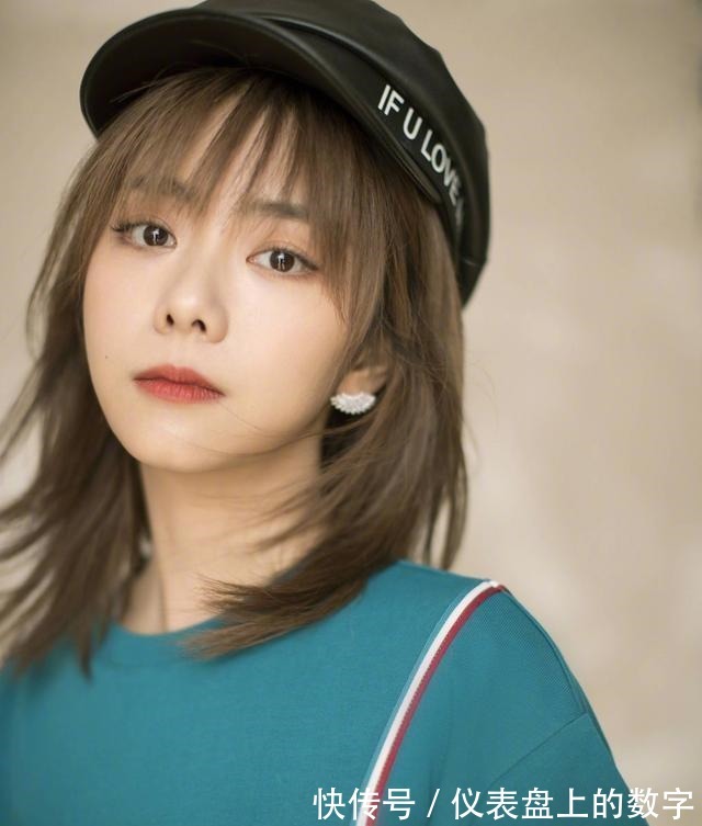 下巴 发型师透露女生有这3个“特点”,不要留黑长直,剪短发更年轻!