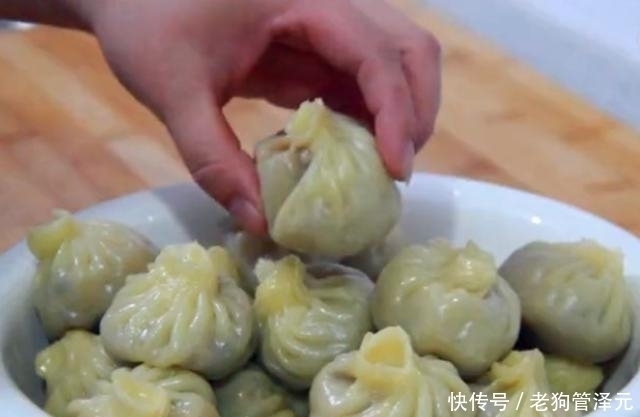 小笼包|教你做个懒人小笼包,面都不用揉,个个皮薄馅大,一口咬下去爆汁