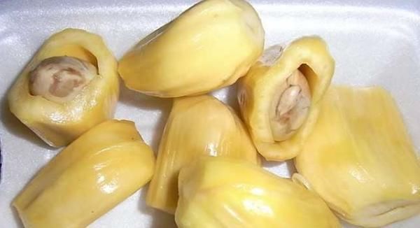 女人不想老得快，多吃4种碱性食物，补充雌激素