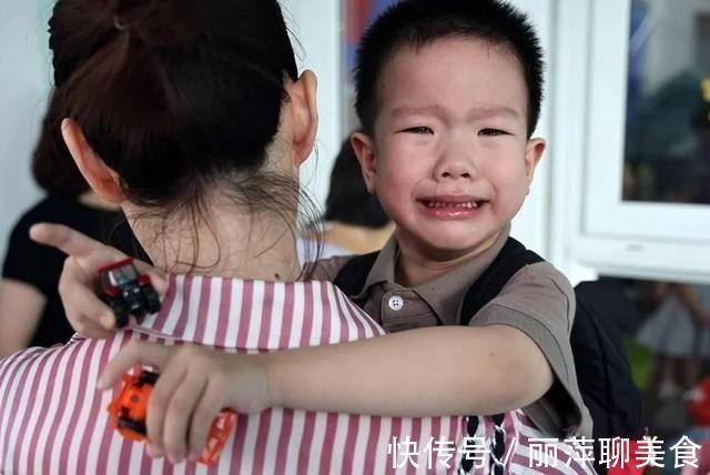 外公|资深幼儿园园长坦言:第一天上学不哭的孩子,多来自这3种家庭